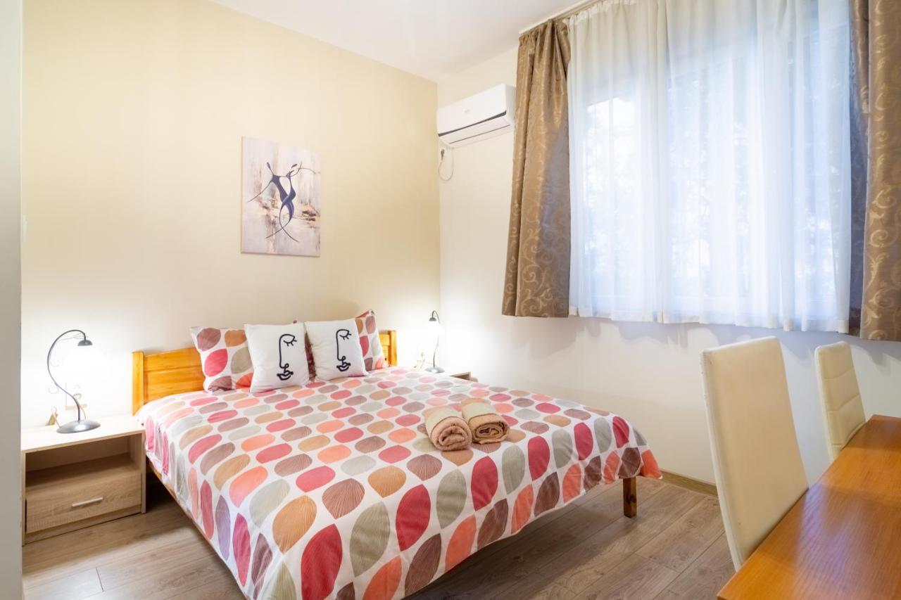 Madrid 2Bdr W Free Parking Near Metro, Serdika Mall Sofia Extérieur photo